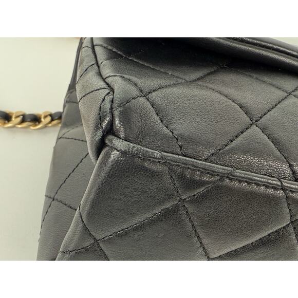 Chanel Timeless Classic Flap Medium Quilted Leather Shoulder Bag Black with Gold - Picture 6 of 16